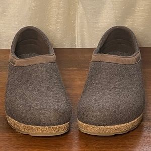 Haflinger Grizzly Clog